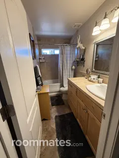Room for rent in Tucson, AZ $700, house