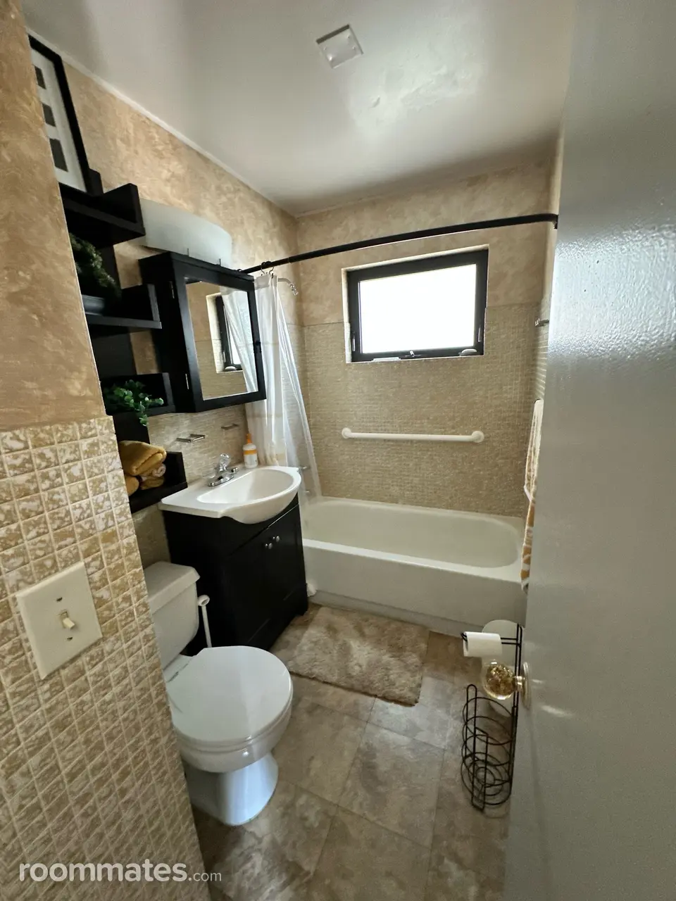 Profile photo 5 of 12