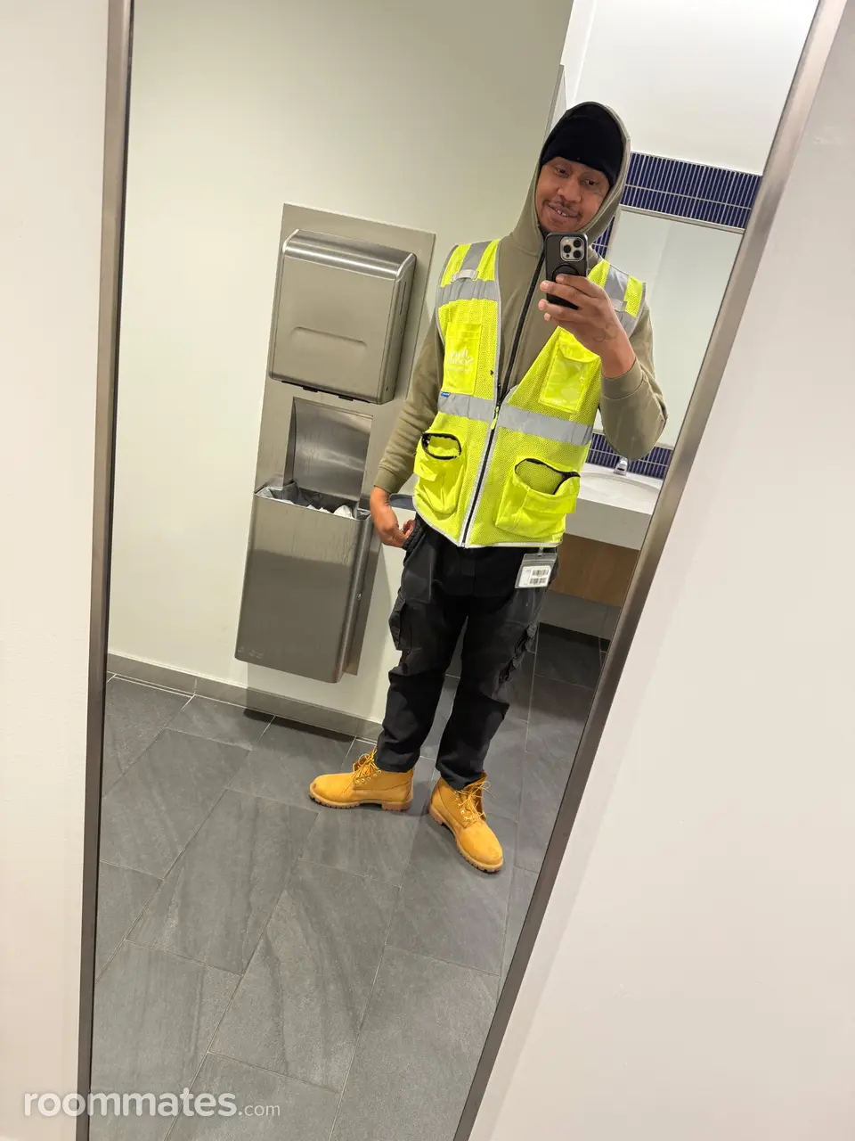 Profile photo 2 of 4