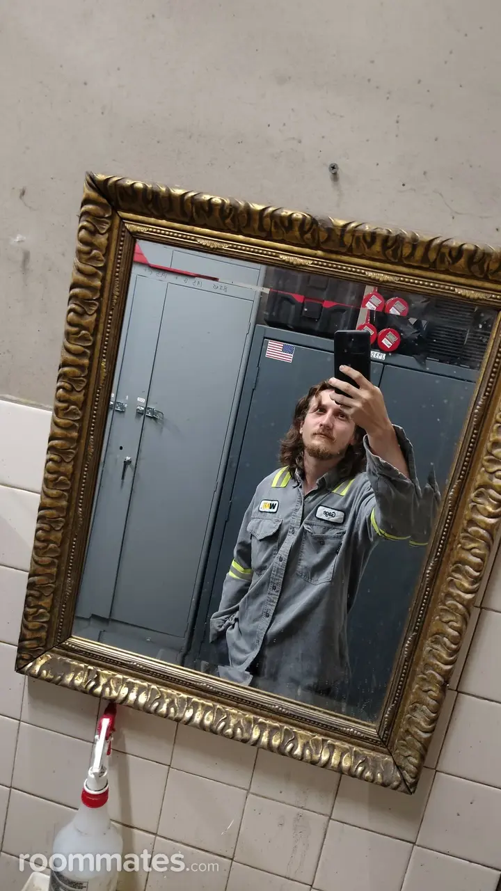 Profile photo 1 of 1