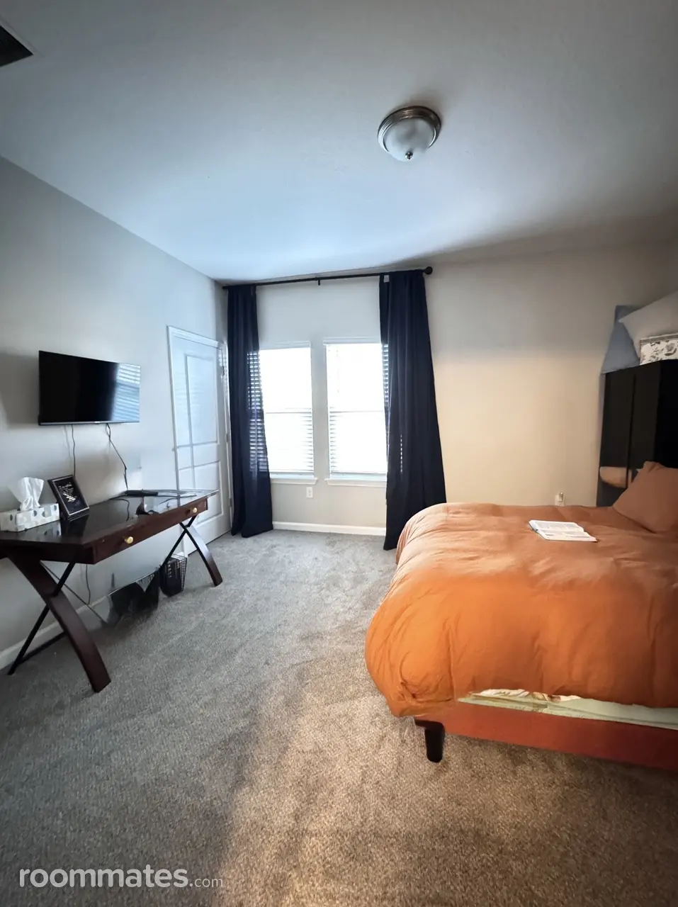 Profile photo 3 of 5