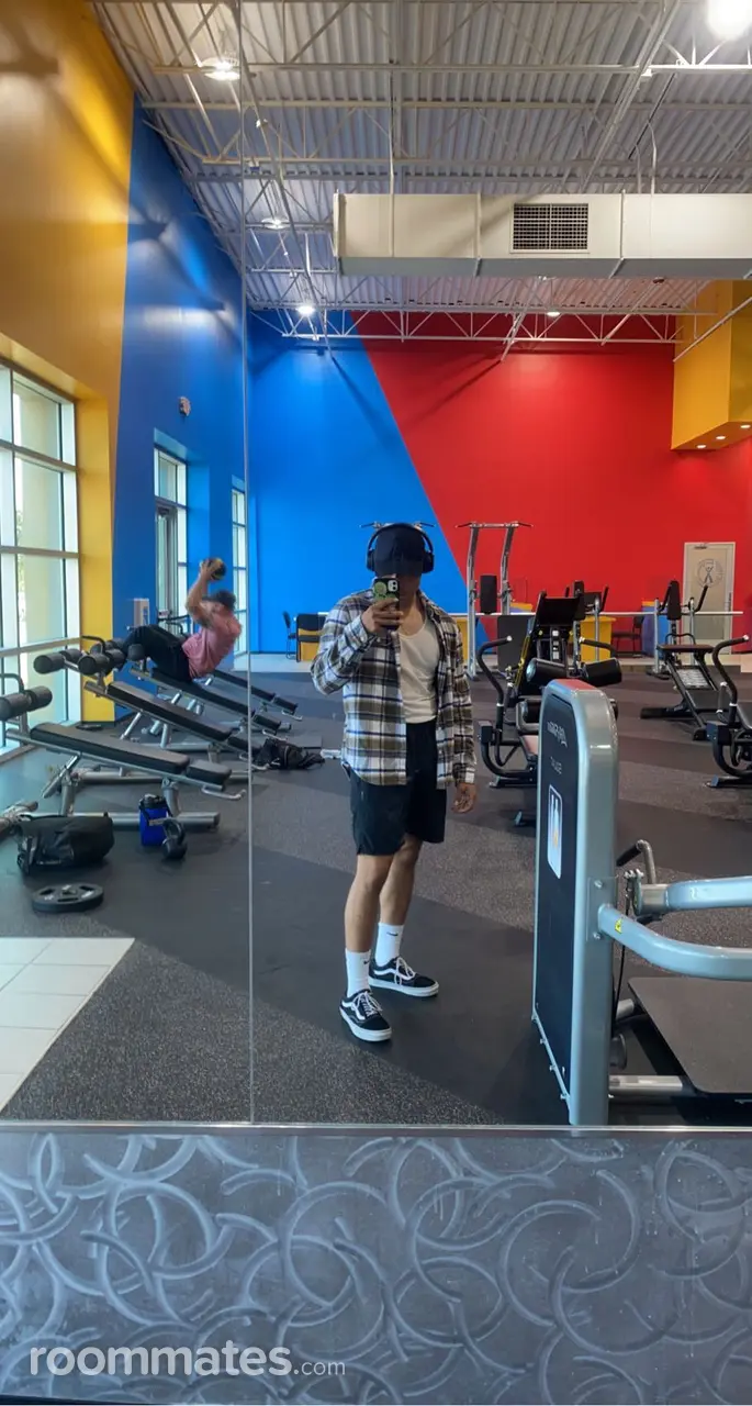 Profile photo 3 of 4