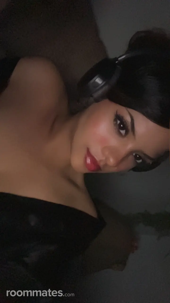 Profile photo 1 of 1