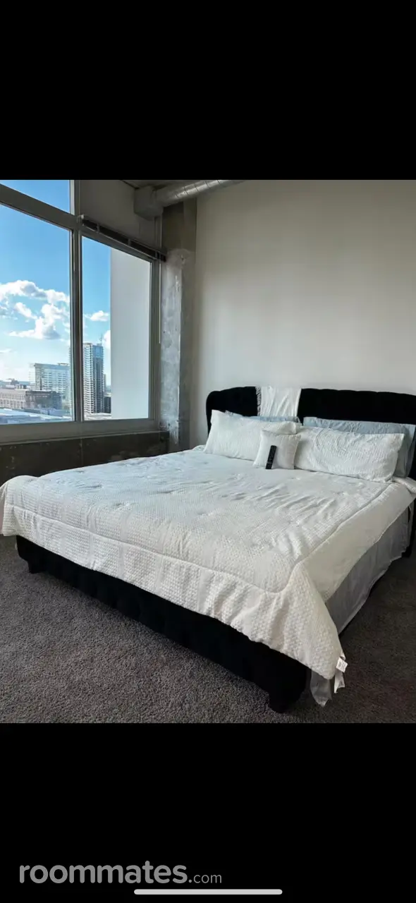 Profile photo 3 of 8