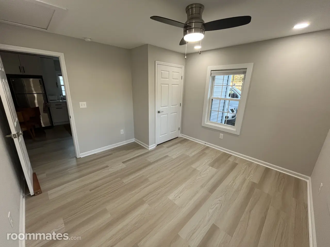 Profile photo 1 of 11