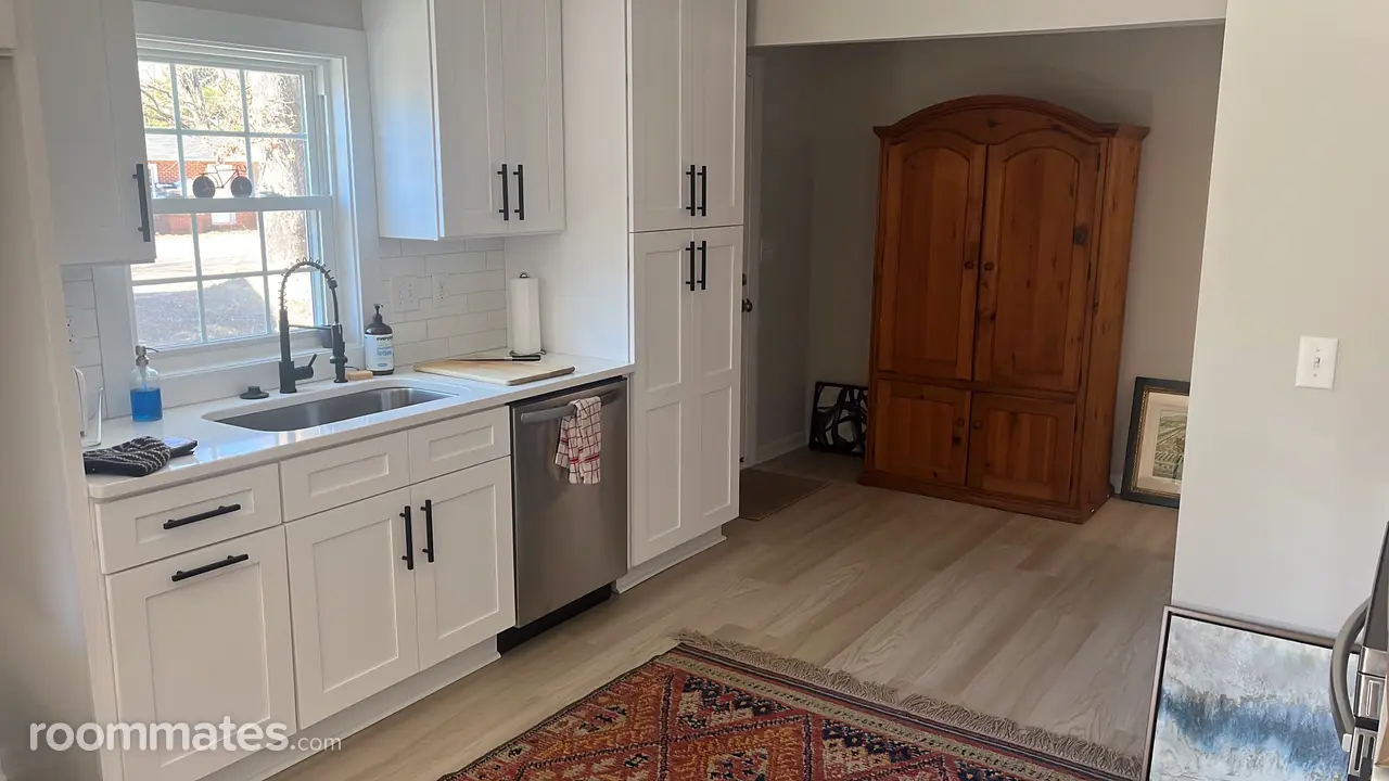 Profile photo 5 of 11