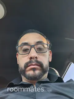 Roommate looking Santa Ana CA, $2000