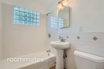 Room for rent in Denver, CO $1175, house