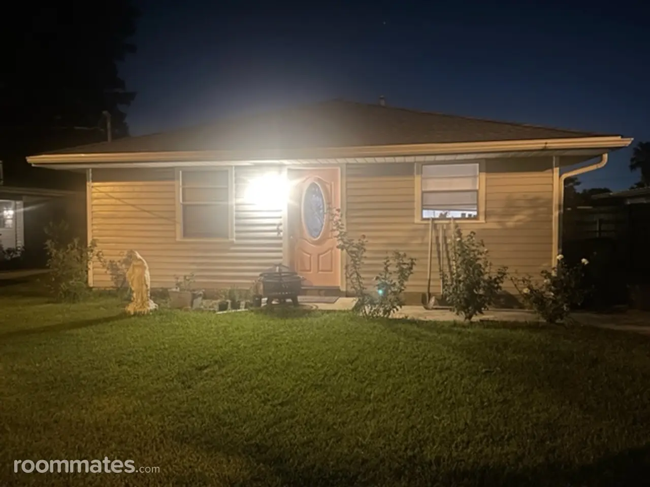 Profile photo 1 of 2