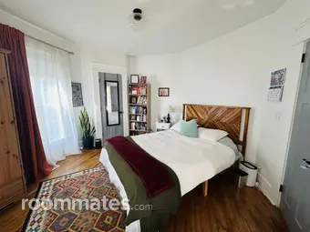 Room for rent in Durham, NC $758, house