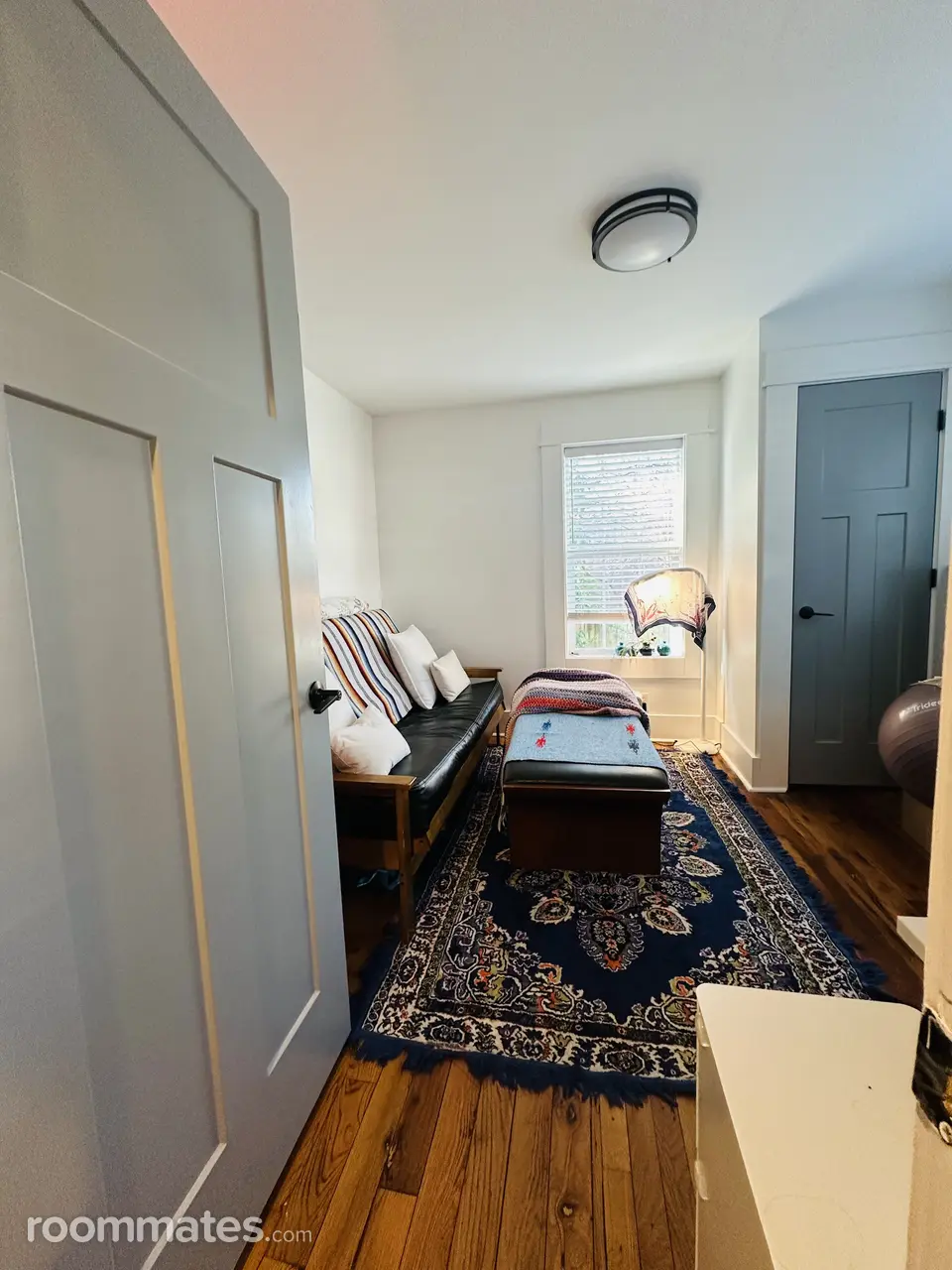 Profile photo 4 of 17