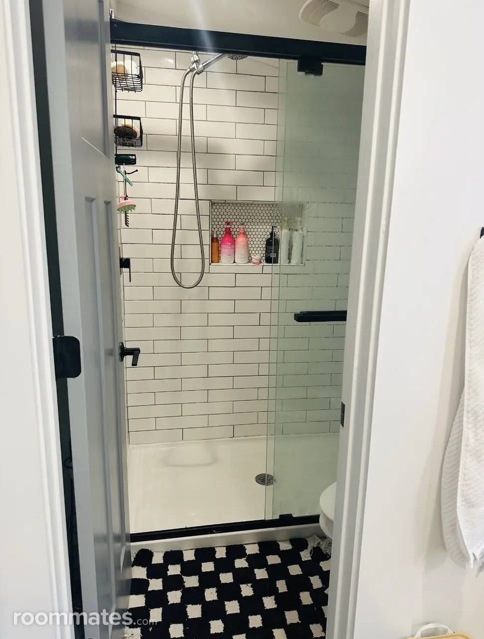 Profile photo 9 of 17