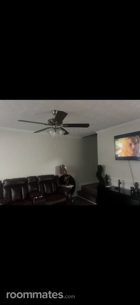 Profile photo 5 of 11