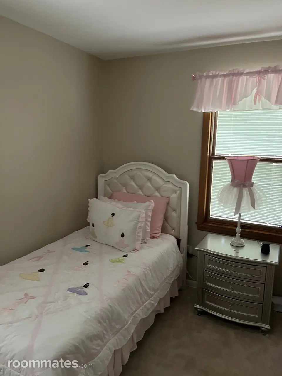 Profile photo 2 of 4