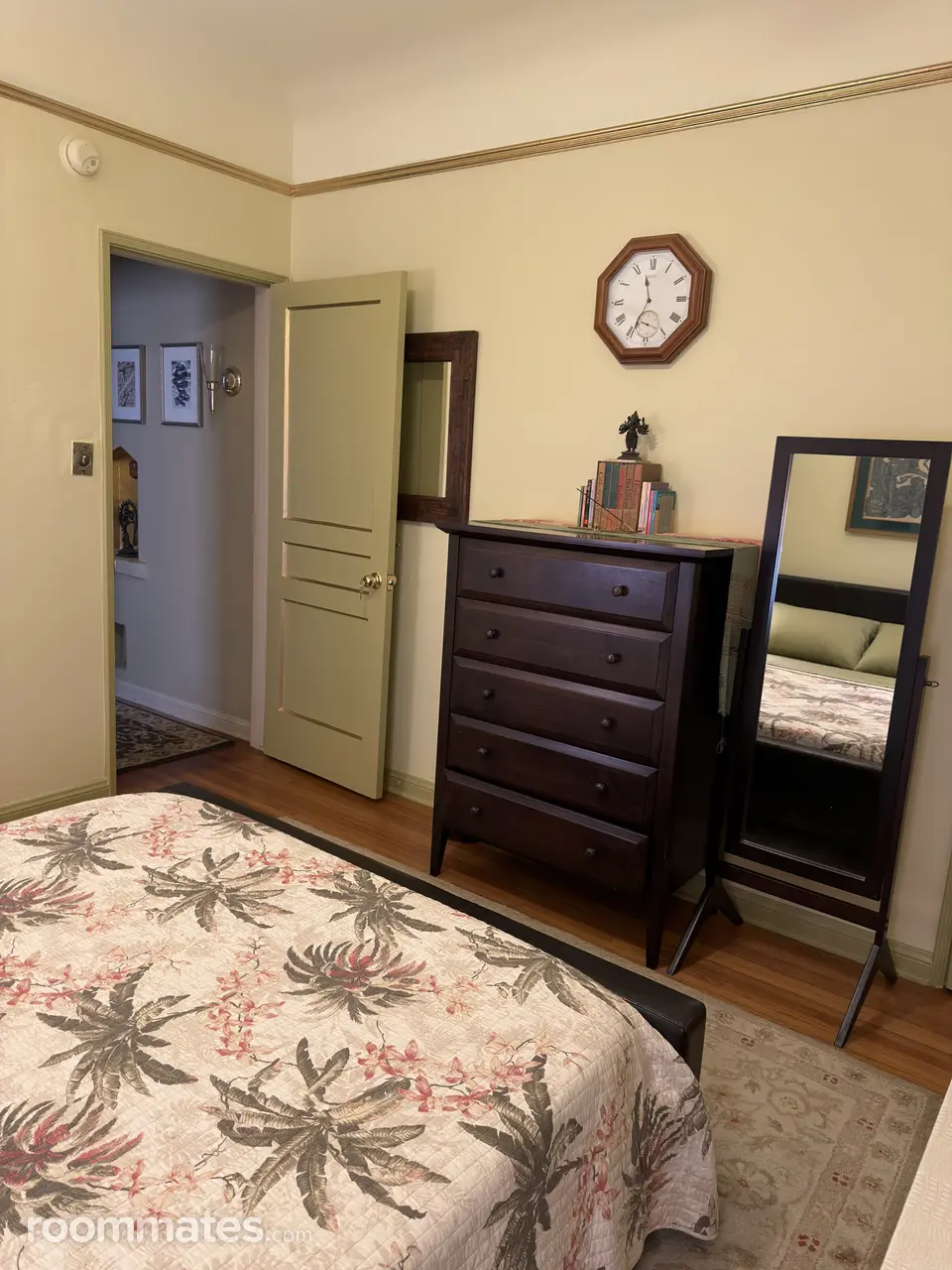 Profile photo 5 of 10