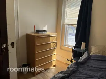 Room for rent in Troy, NY $600, house