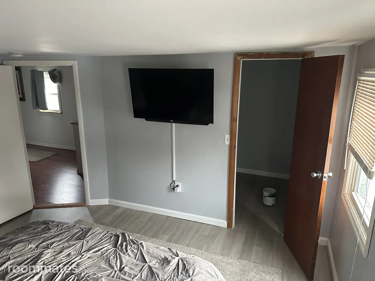 Profile photo 1 of 8