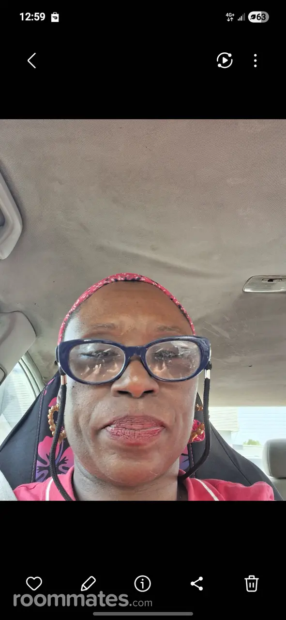 Profile photo 1 of 1