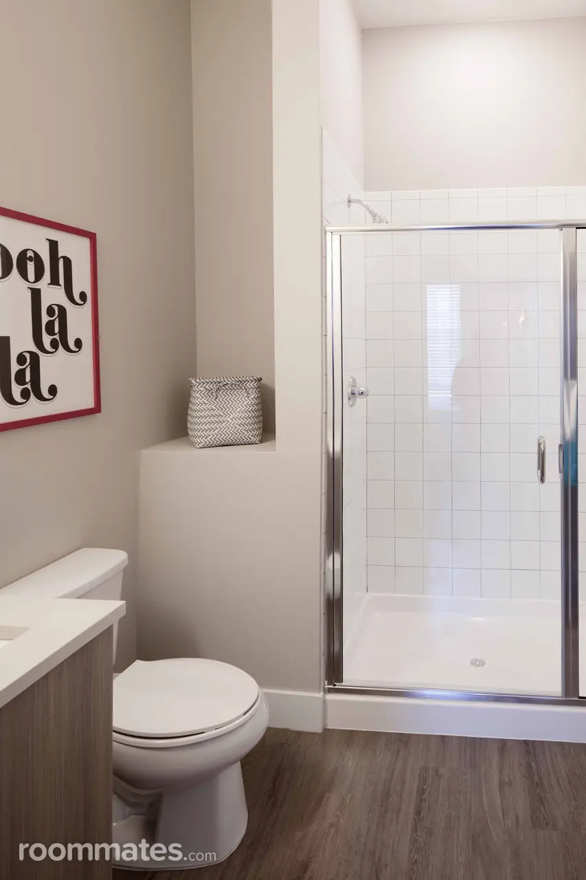 Profile photo 2 of 8