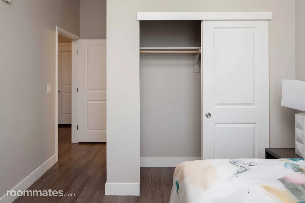 Profile photo 1 of 8