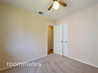 Room for rent in Austin, TX $800, house