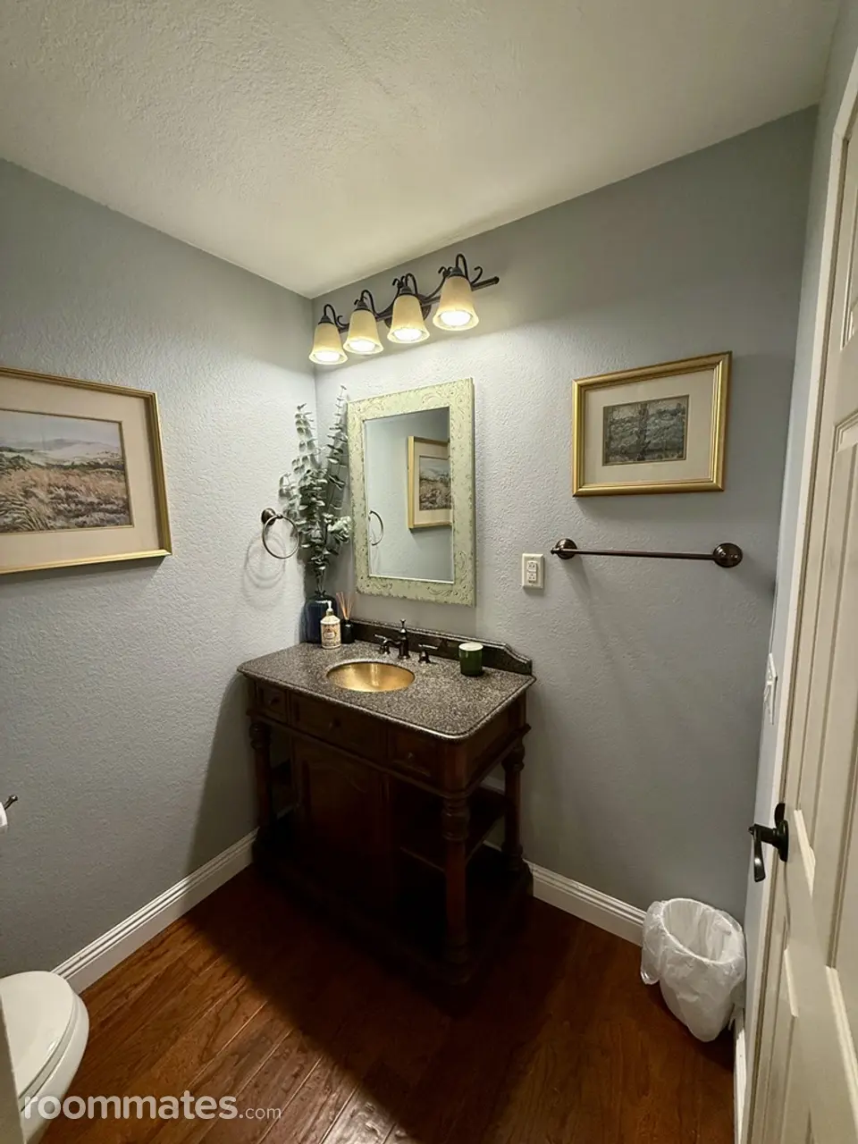 Profile photo 6 of 11