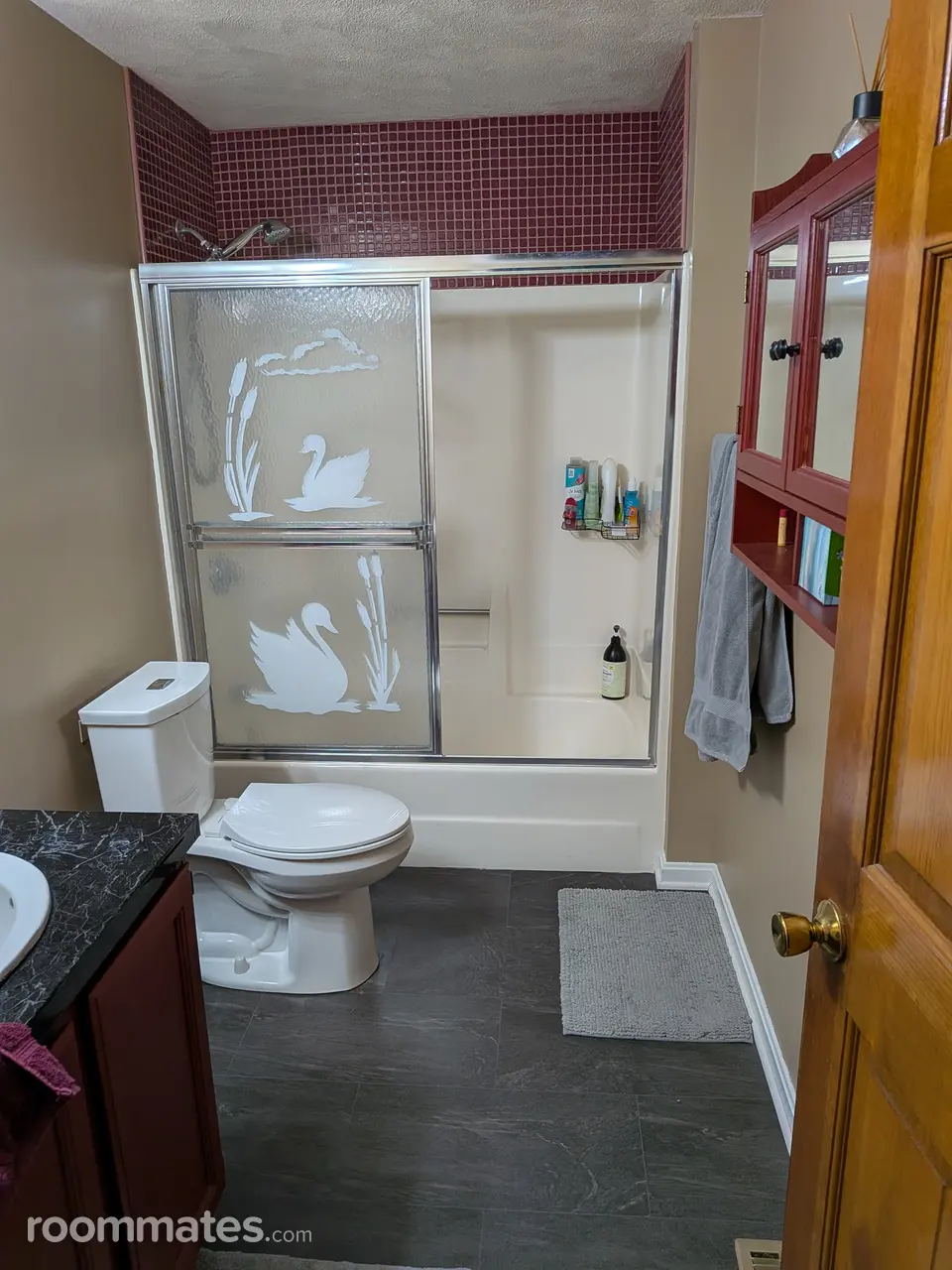 Profile photo 3 of 9