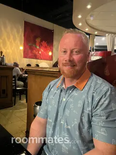 Roommate looking Chicago IL, $1000