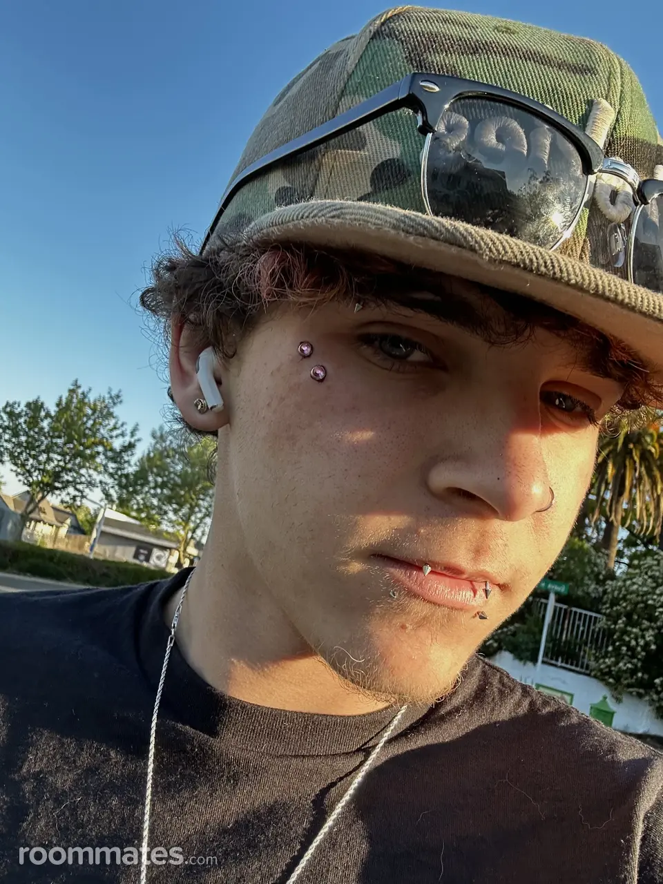 Profile photo 1 of 1