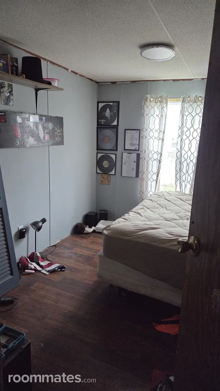 Profile photo 4 of 10