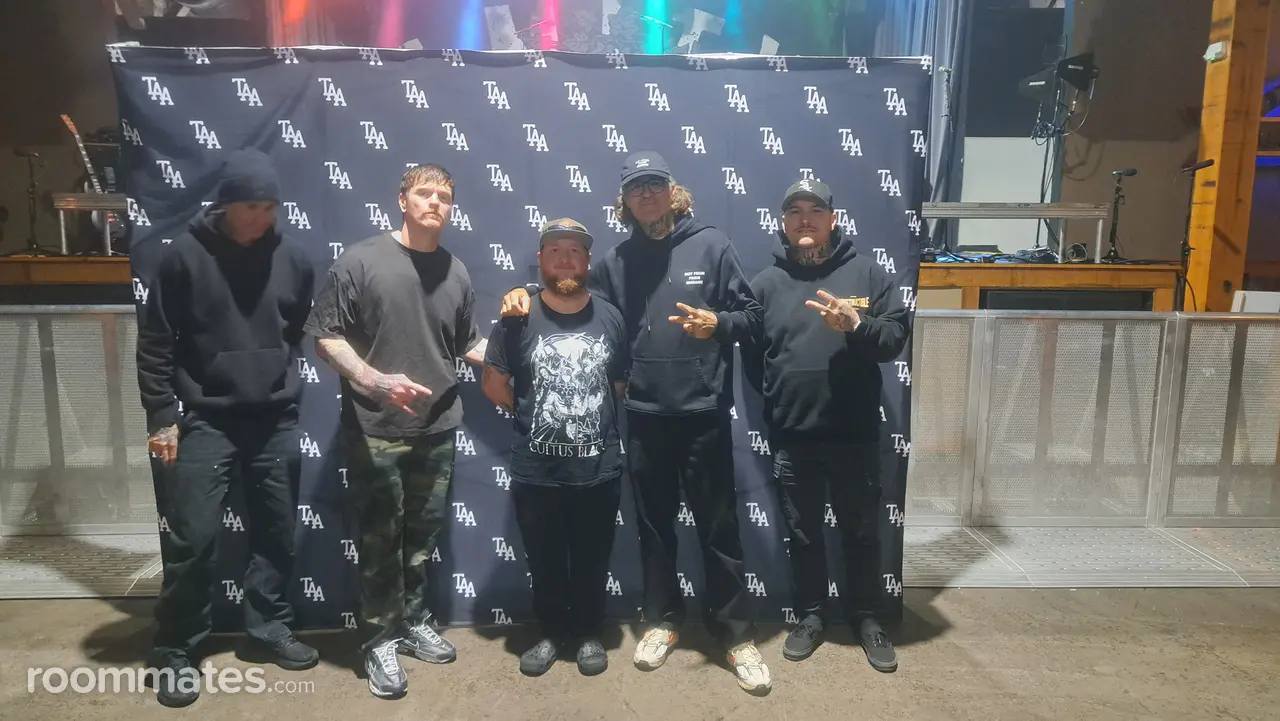 Profile photo 9 of 10