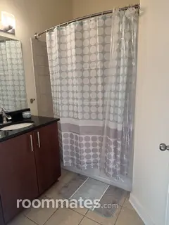 Room for rent in Atlanta, GA $1100, condo