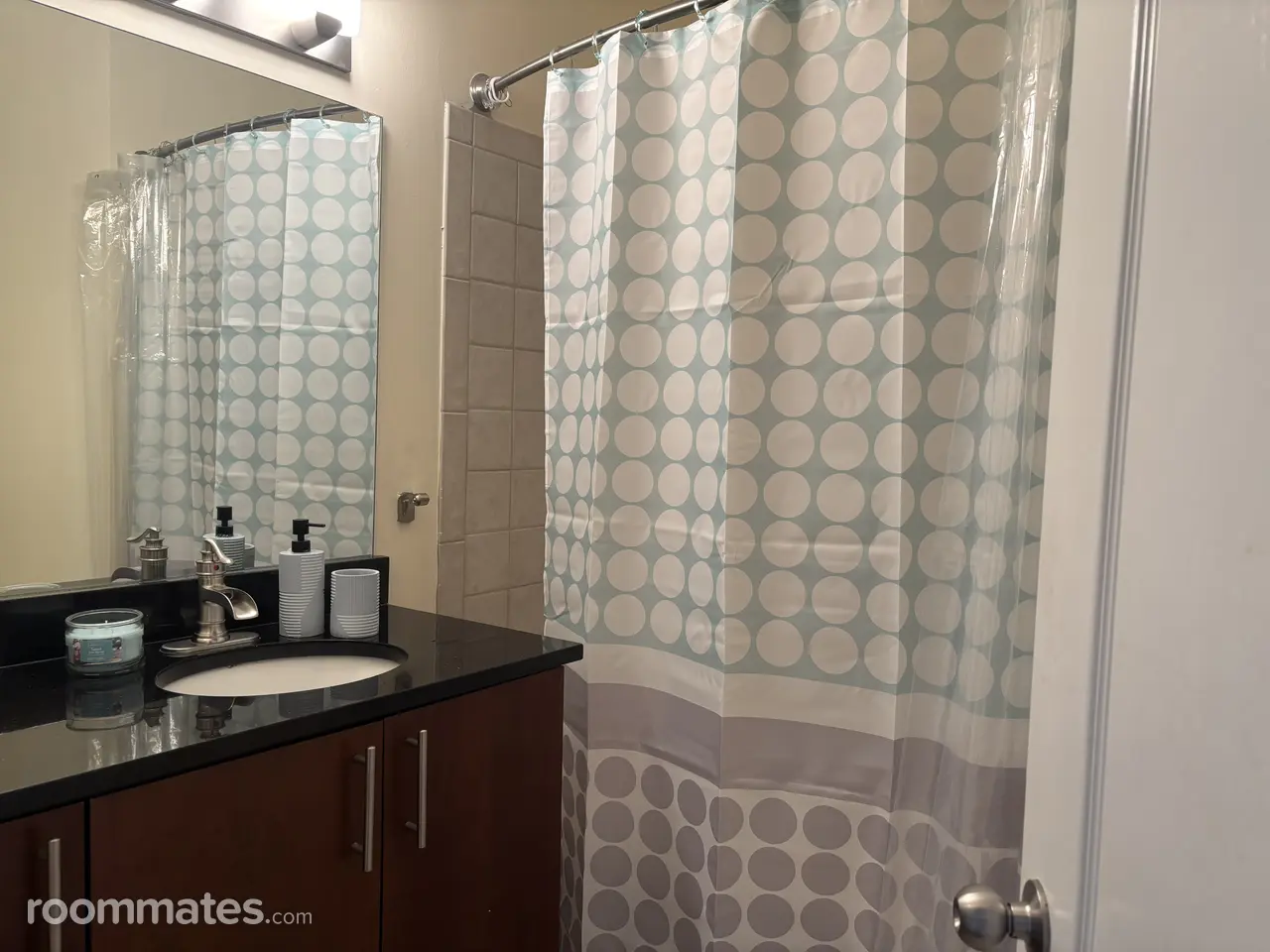 Profile photo 10 of 11