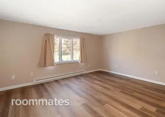 Room for rent in Glenville, NY $750, house