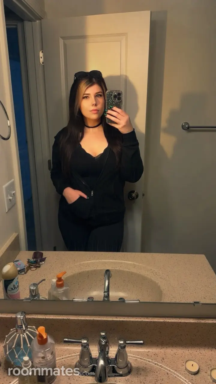 Profile photo 5 of 6