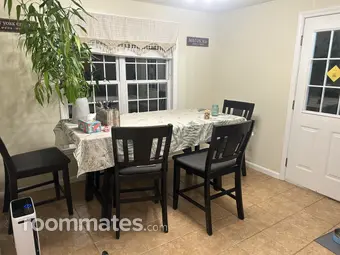 Room for rent in Hudson, MA $1400, house