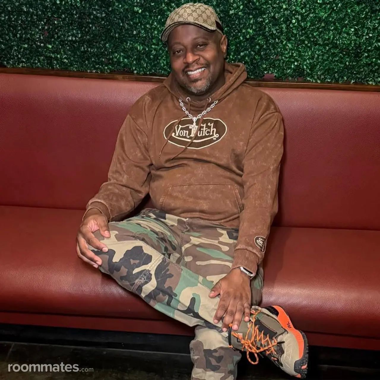 Profile photo 2 of 5