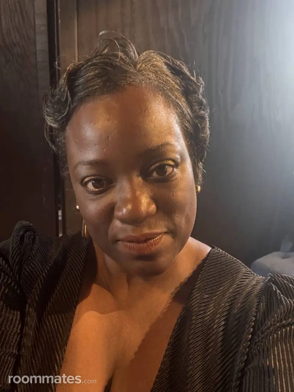 Profile photo 4 of 4