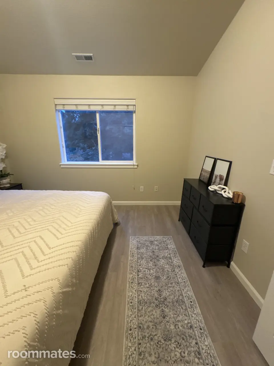 Profile photo 3 of 4