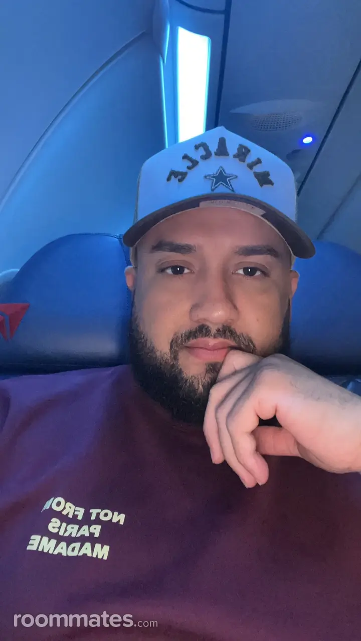 Profile photo 1 of 1