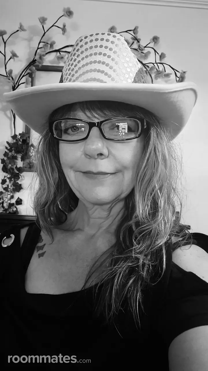 Profile photo 6 of 8