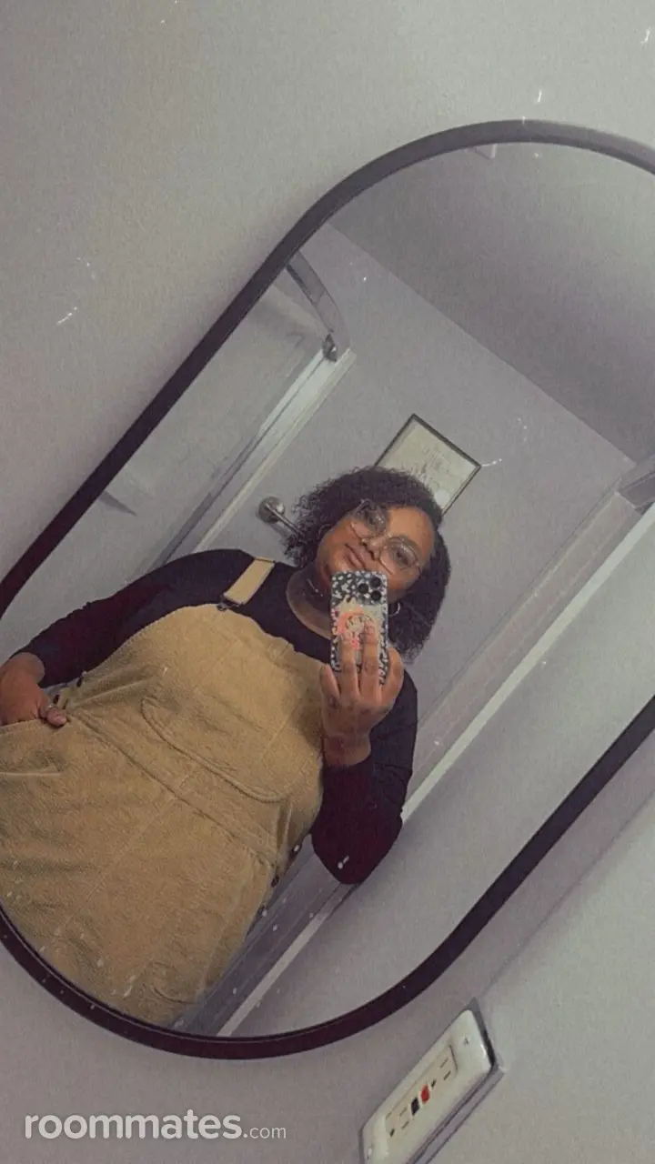 Profile photo 9 of 15