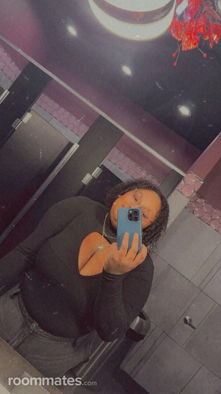 Profile photo 11 of 15