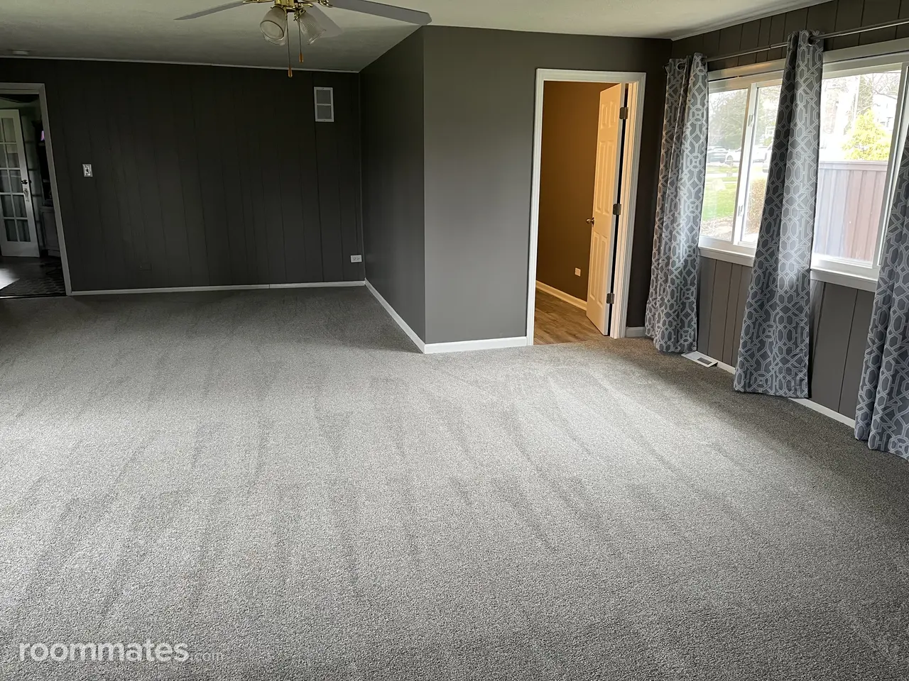 Profile photo 9 of 10