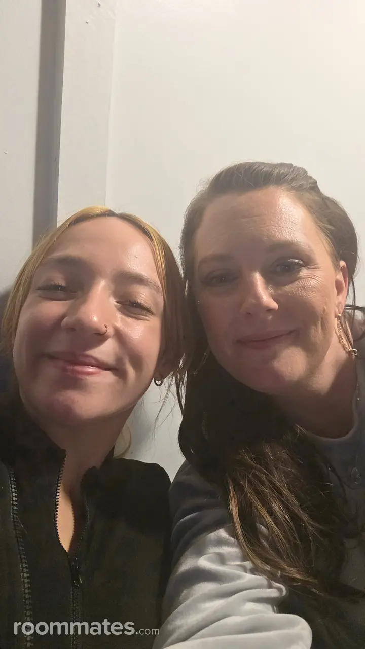 Profile photo 3 of 8