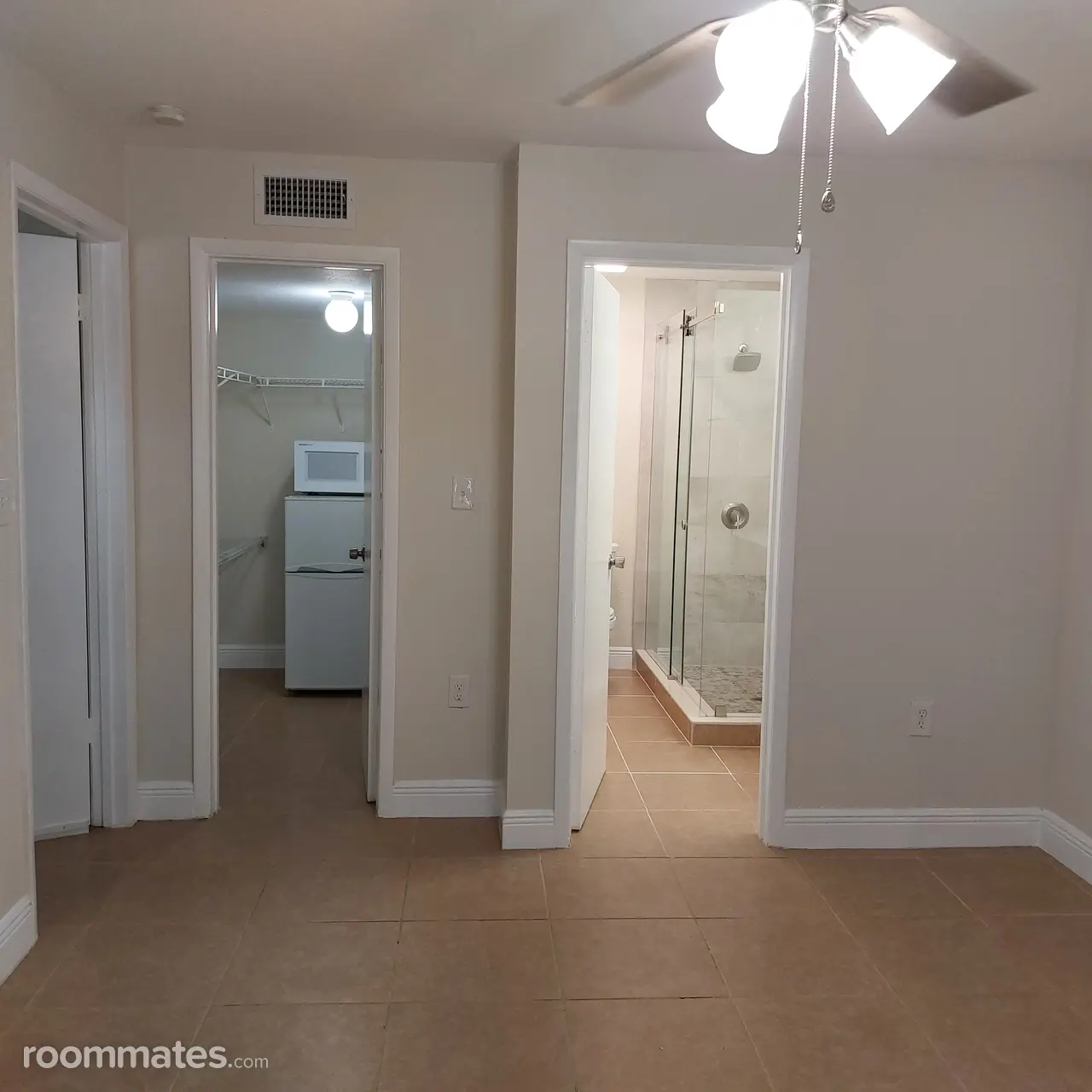 Profile photo 3 of 9