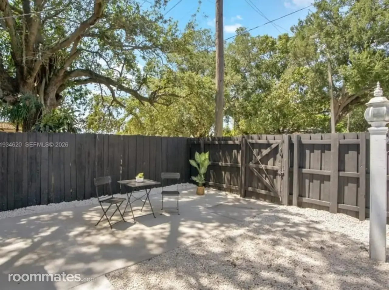 Profile photo 5 of 11