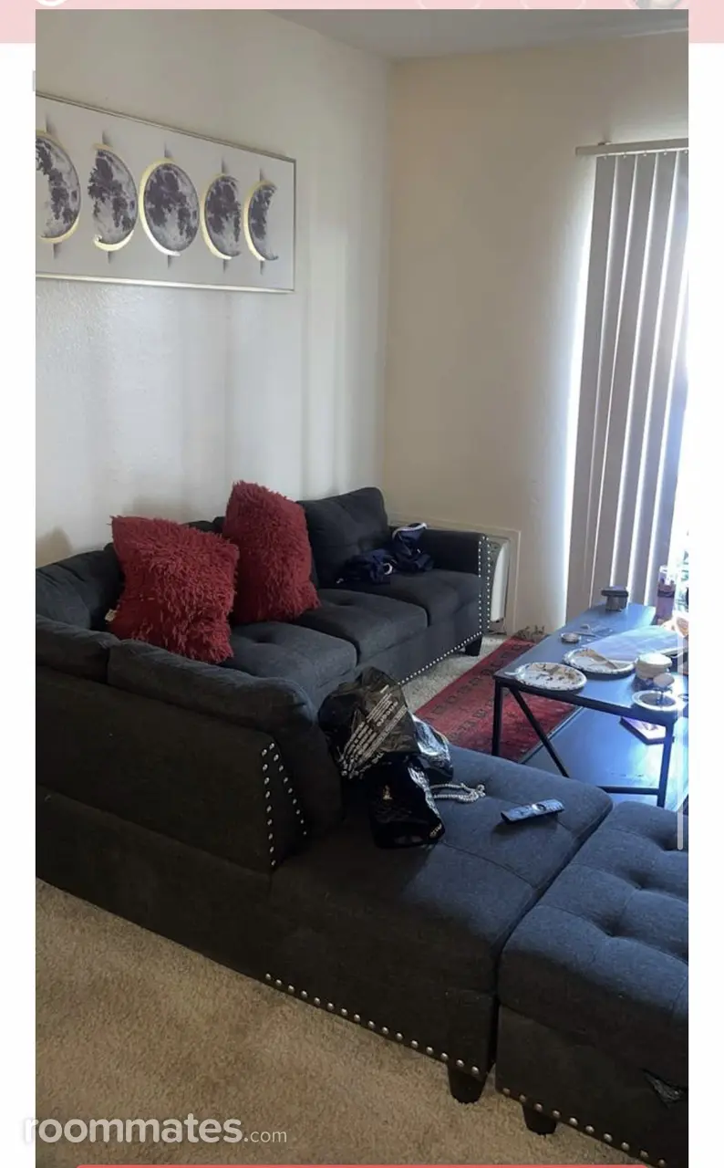 Profile photo 4 of 10