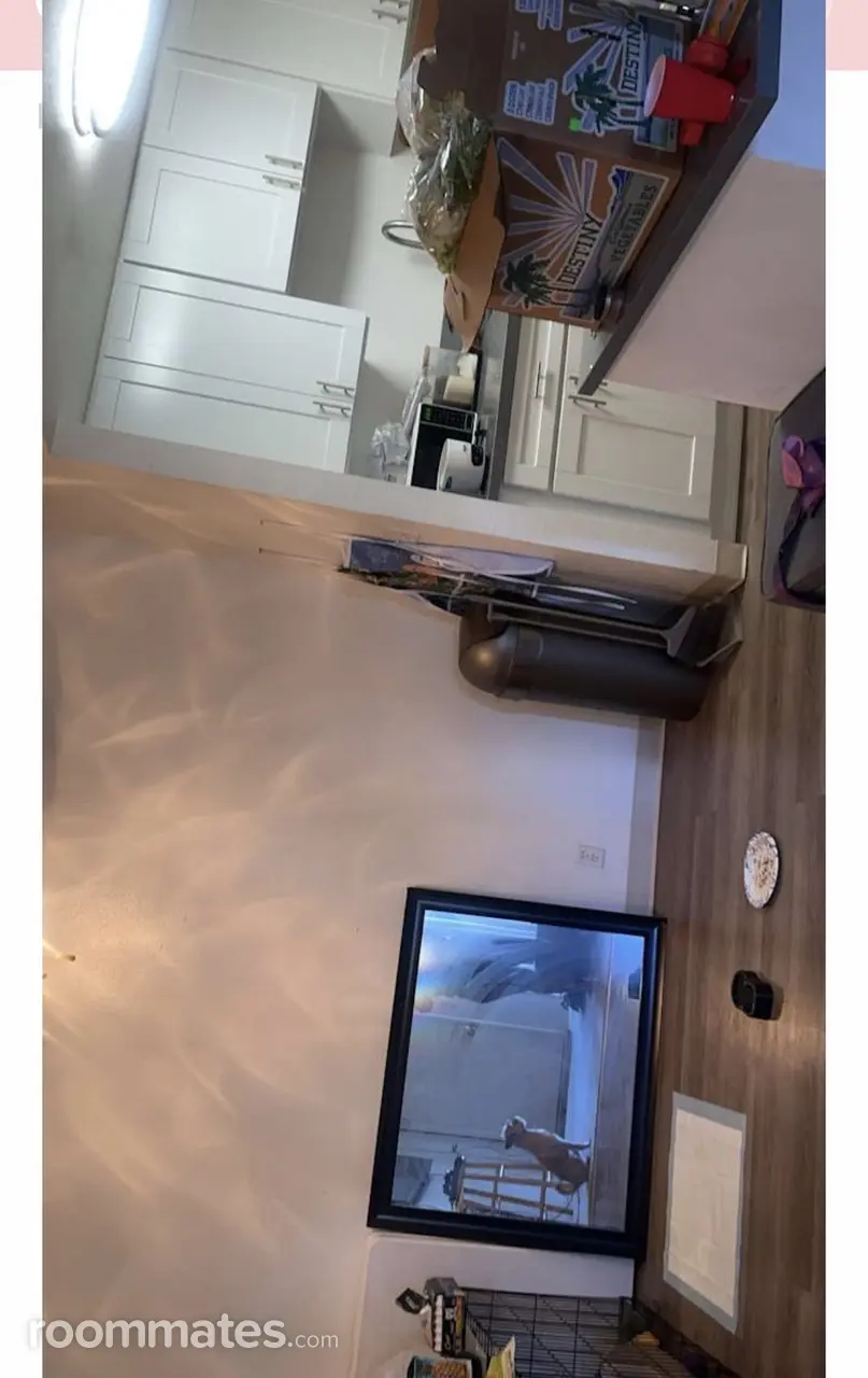 Profile photo 3 of 10