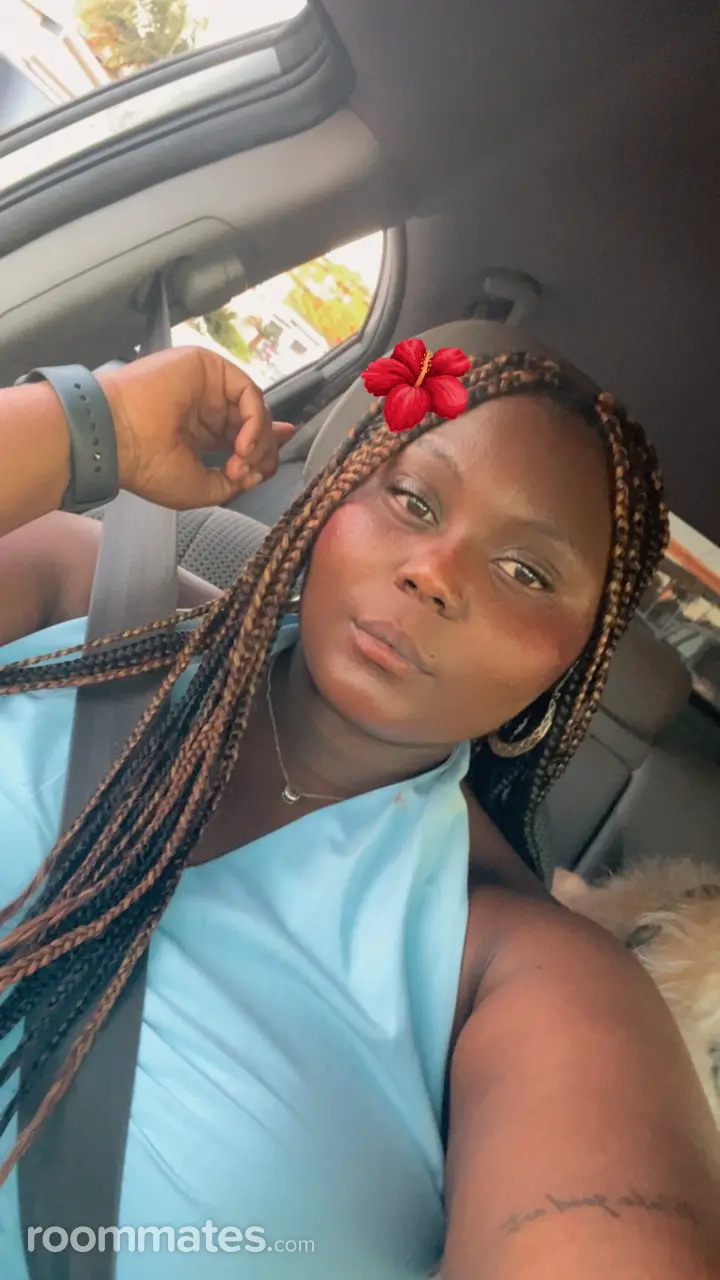 Profile photo 10 of 10